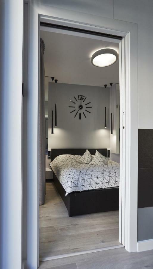 Apartament Baltica Z Ogrodkiem - W Ustronnym Miejscu Tuz Przy Plazy Rogowo  Esterno foto