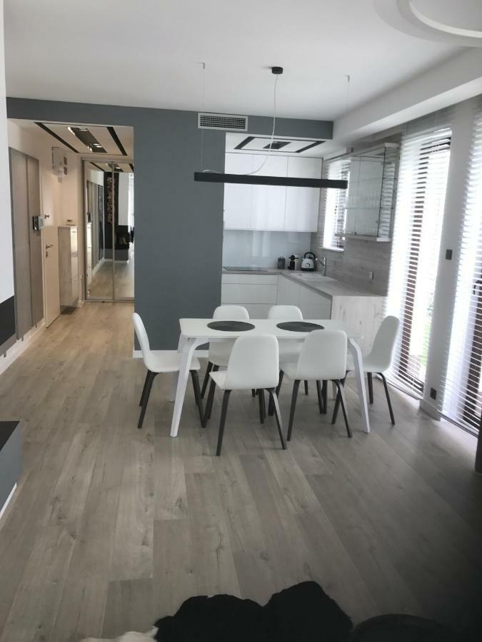 Apartament Baltica Z Ogrodkiem - W Ustronnym Miejscu Tuz Przy Plazy Rogowo  Esterno foto